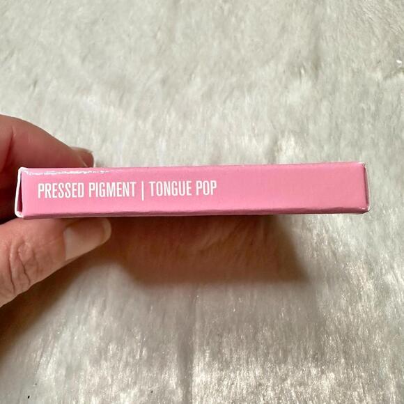 NIB Jeffree Star Pressed Pigment Artistry Single in Tongue Pop 1.5g - Picture 6 of 6